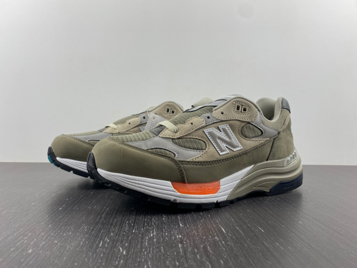 New Balance M992WT