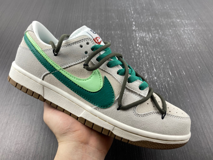 Nike Dunk Low SE