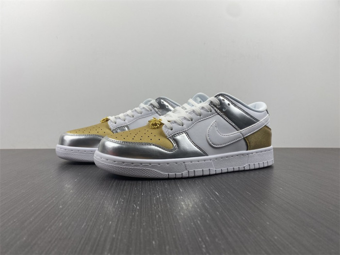 Nike Dunk Low Heirloom (W) - DH4403-700