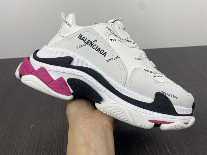 BLCG SNEAKER TRIPLE.S.