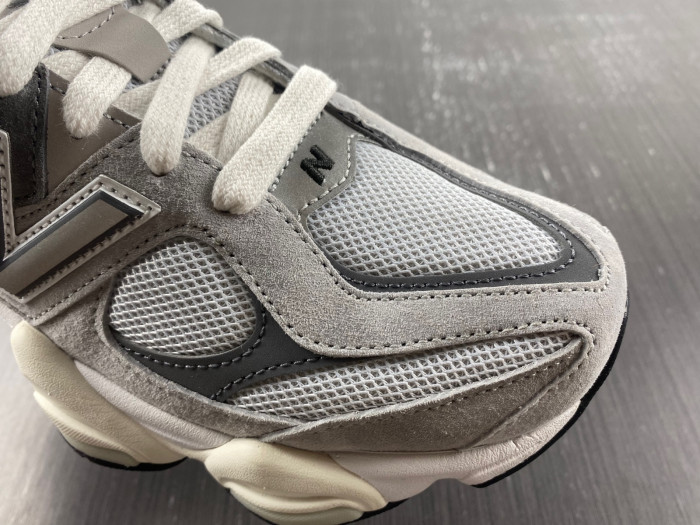 New Balance U9060GRY