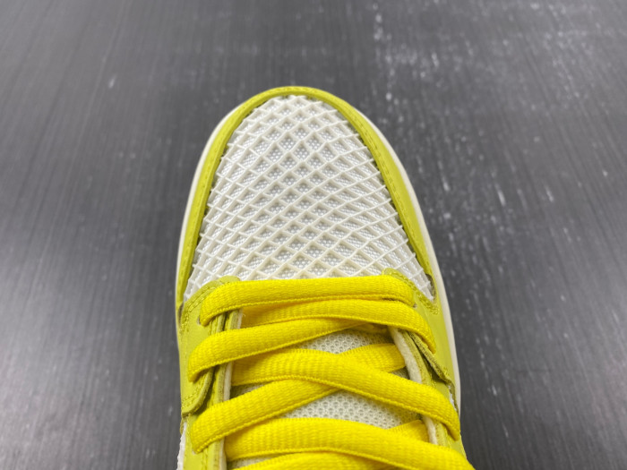 Nike Dunk Low Be True Sample DX5933-900