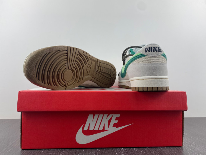 Nike Dunk Low SE
