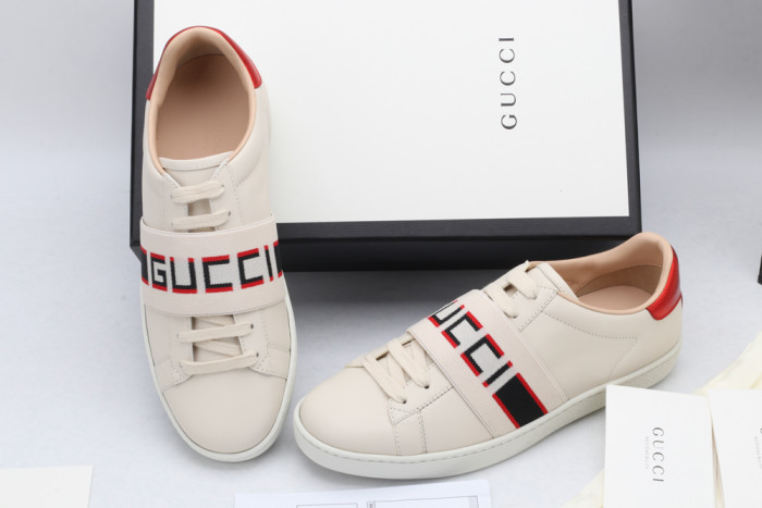 Gvc*1 Platform Sneaker