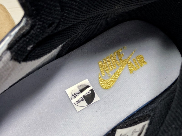 Air Jordan 1 Retro High Glod Toe 861428-007