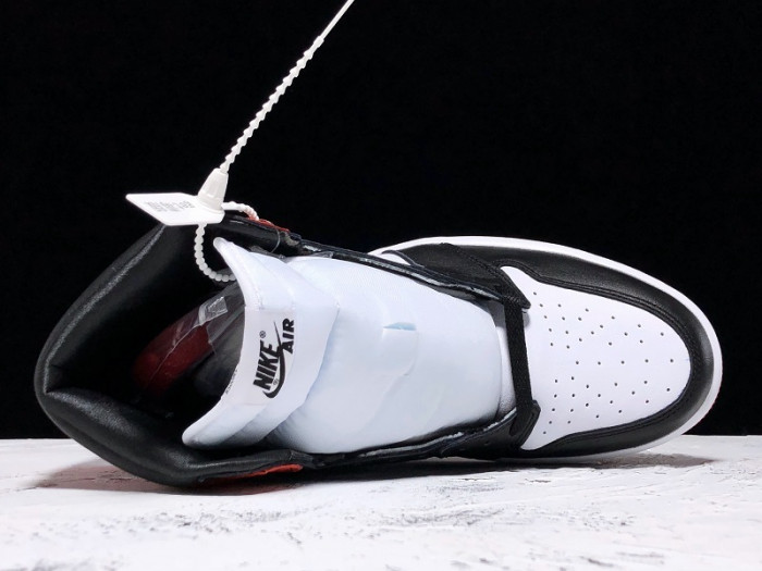 Air Jordan 1 Retro High “Satin Black Toe” CD0461-016