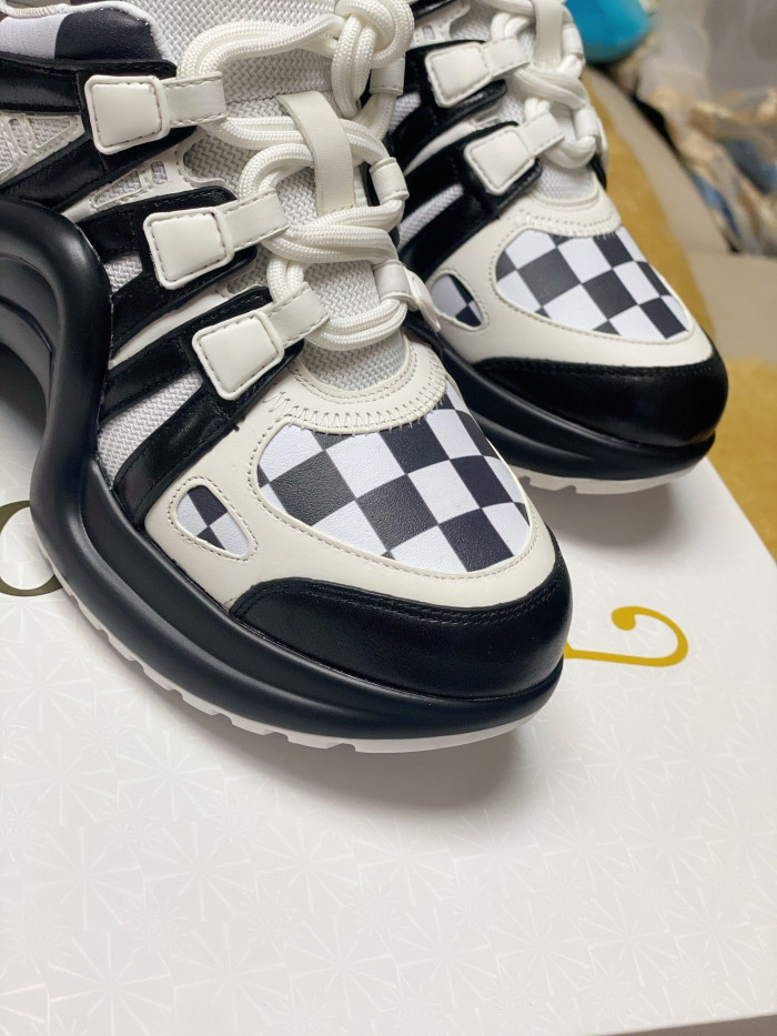 LO1_VTS ARCHLIGHT SNEAKER