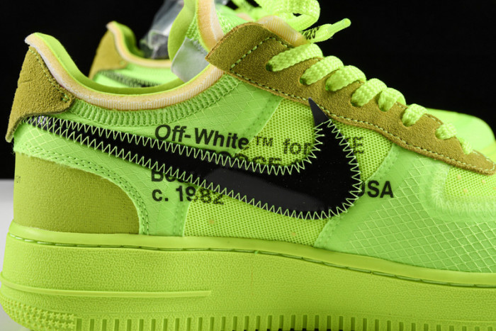 AIR FORCE 1 LOW VOLT AO4606-700