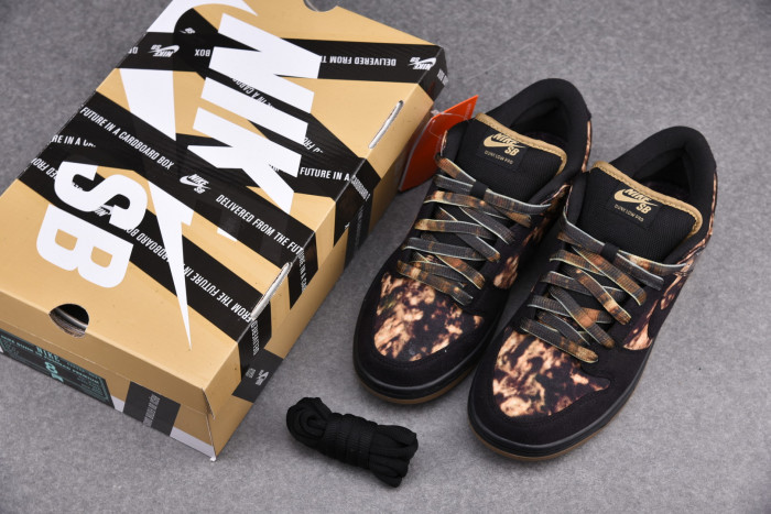 NIKE SB DUNK LOW PUSHEAD PREMIUM "PUSHEAD 2“ 536356-002