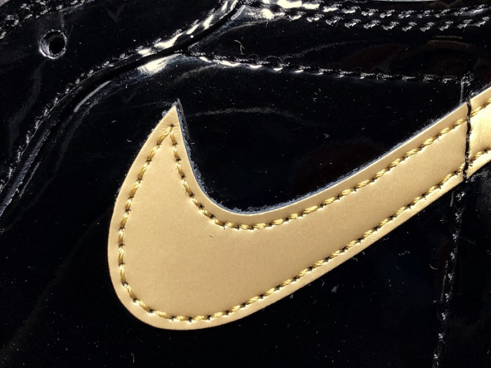 Air Jordan 1 Retro High Glod Toe 861428-007