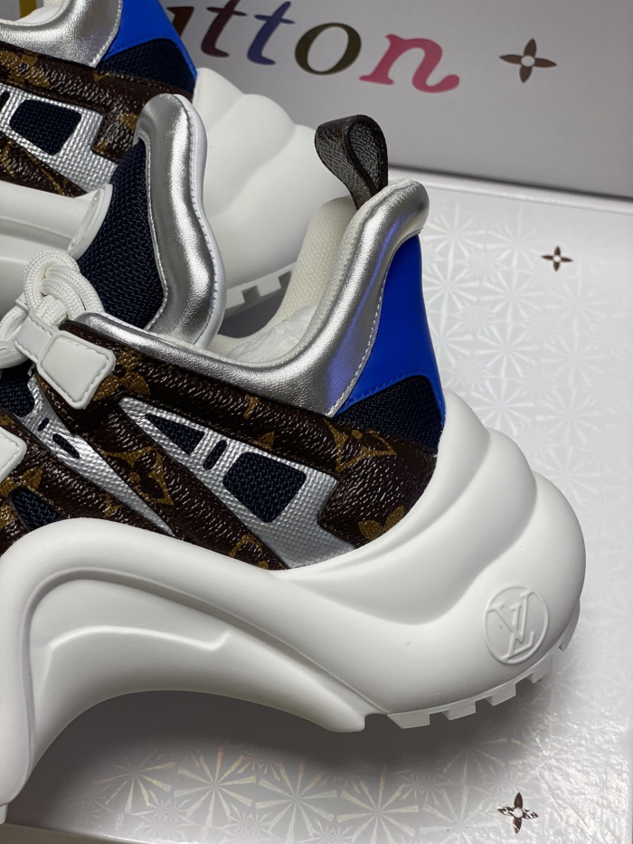 LO1_VTS ARCHLIGHT SNEAKER