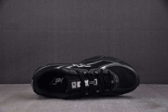 New Balance 2002R Grey Indigo M2002RHG