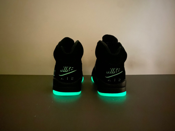 Air Jordan 5 "Halloween" HQ7978-001