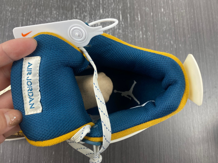 Air Jordan 4 GS "Cacao Wow" FB2214-200