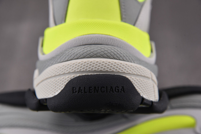 BLCG SNEAKER TRIPLE.S.