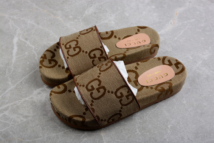 Gvc*1 SANDAL