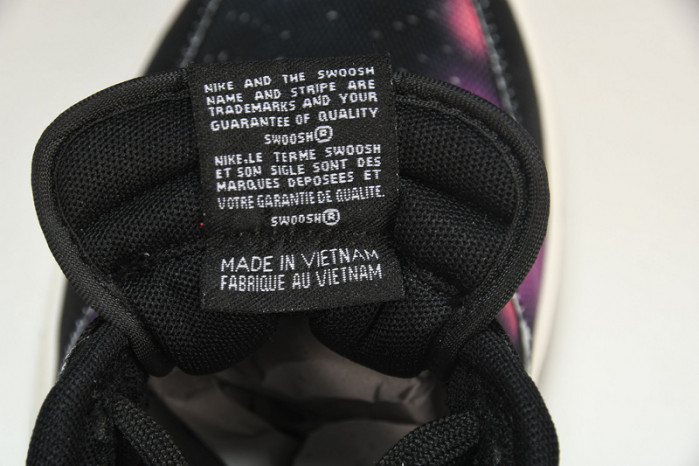 Nike Dunk Low Graffiti Pink - DM0108-002