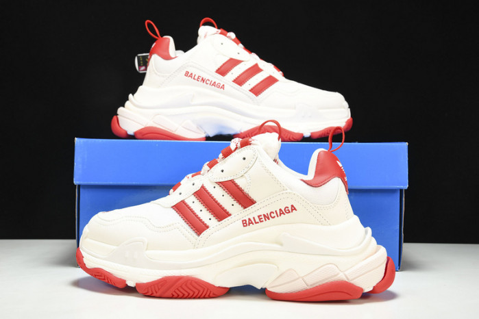 BLCG SNEAKER TRIPLE.S.