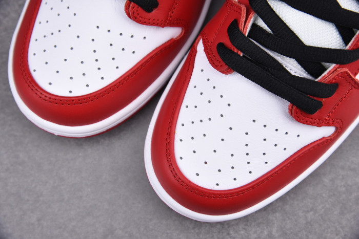 Nike SB Dunk Low "Chicago" BQ6817-600