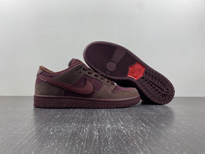 Nike SB Dunk Low Valentine