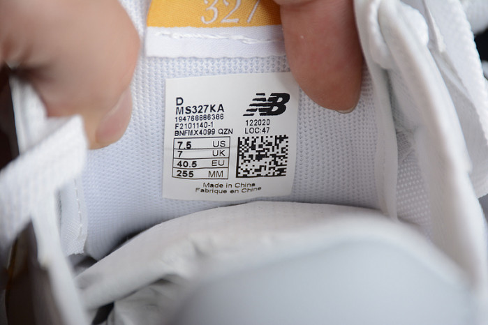 New Balance MS327LA