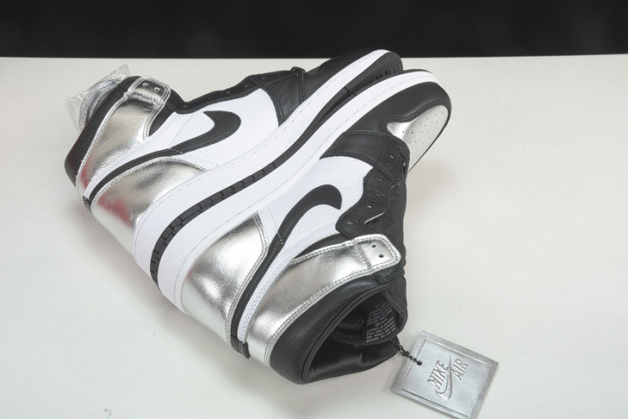 Air Jordan 1 Retro High OG Silver Toe CD0461-001