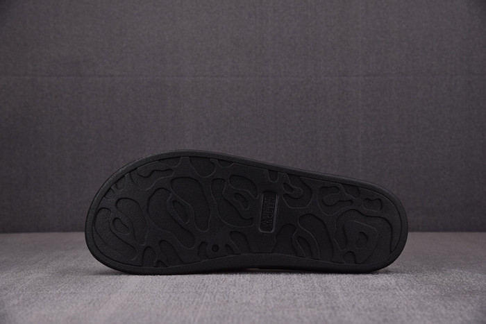 A1exa*der Mcqv*en SANDALS