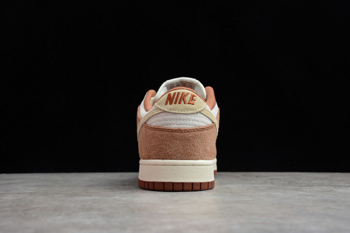 Nike Dunk Low PRM "Medium Curry" DD1390-100