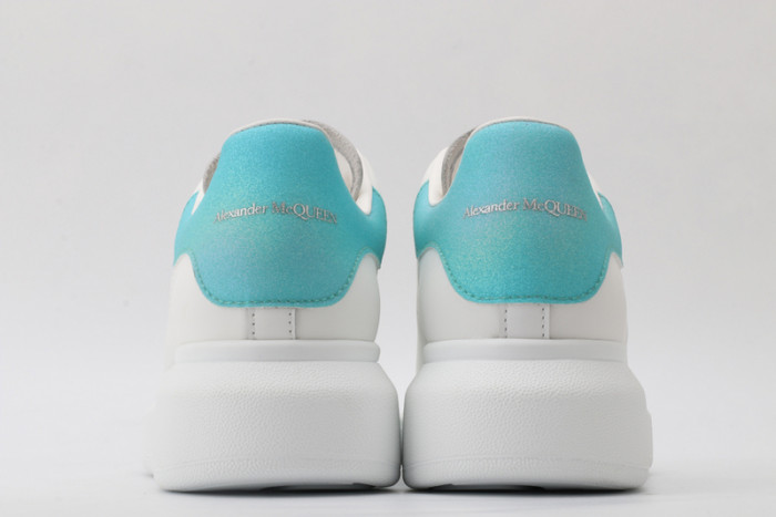 A1exa*der Mcqv*en OVERSIZED