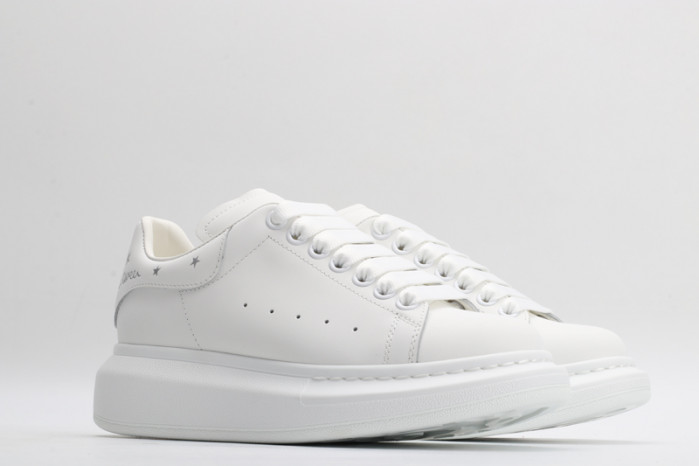 A1exa*der Mcqv*en OVERSIZED