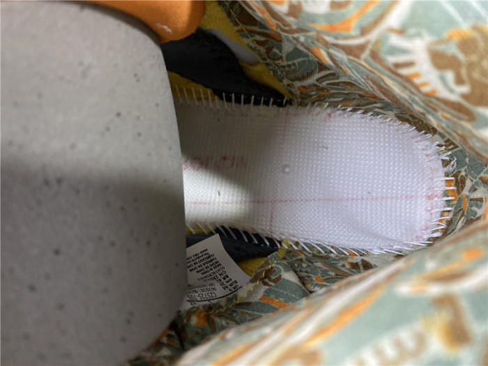 AIR JORDAN 5 SOLAR ORANGE WHAT THE CZ5725-700