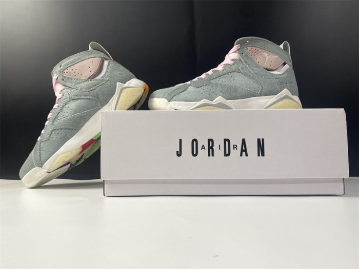 AIR JORDAN 7 “HARE 2.0” CT8528-002