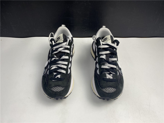 SACAI X NIKE PEGASUA VAPORFLY BLACK WHITE CI9928-001