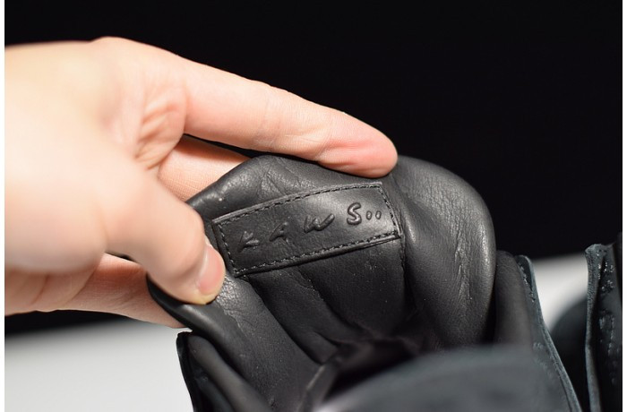 AIR JORDAN 4 RETRO KAWS "KAWS" 930155-001