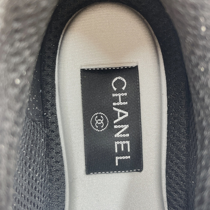 Ch**el sneaker
