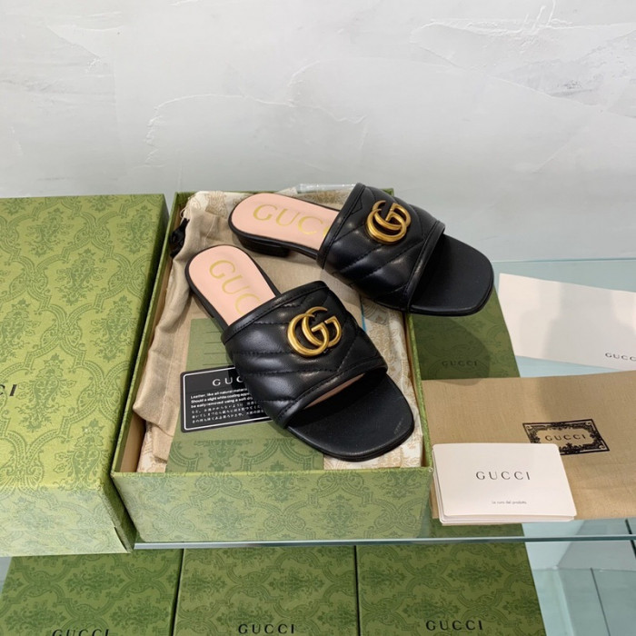 Gvc*1 SANDAL
