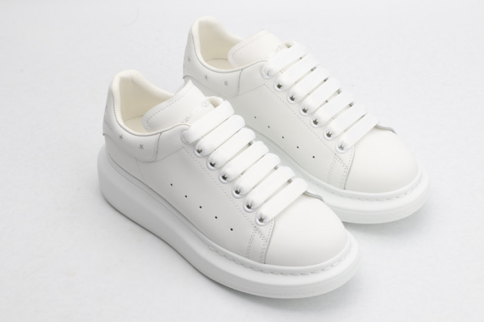 A1exa*der Mcqv*en OVERSIZED