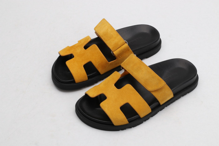 H**me5 SANDALS