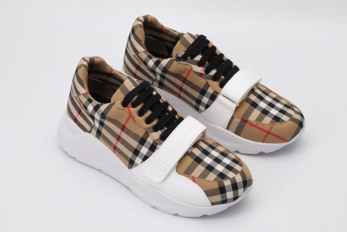 BUBERRY SNEAKER