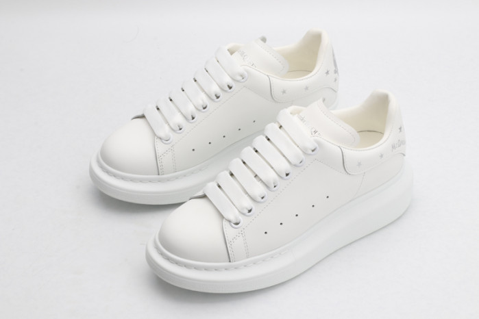 A1exa*der Mcqv*en OVERSIZED