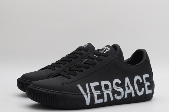 VERS SNEAKERS
