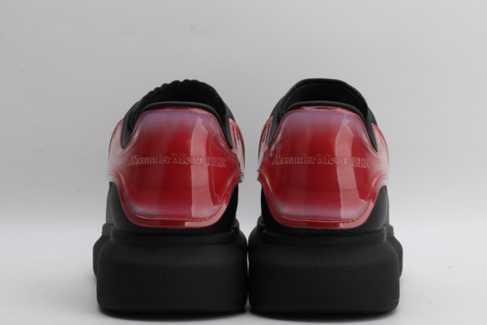 A1exa*der Mcqv*en OVERSIZED