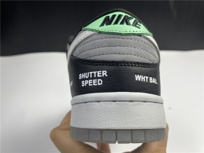 Nike sb dunk “VX1000 Comcorder” CV1659 001