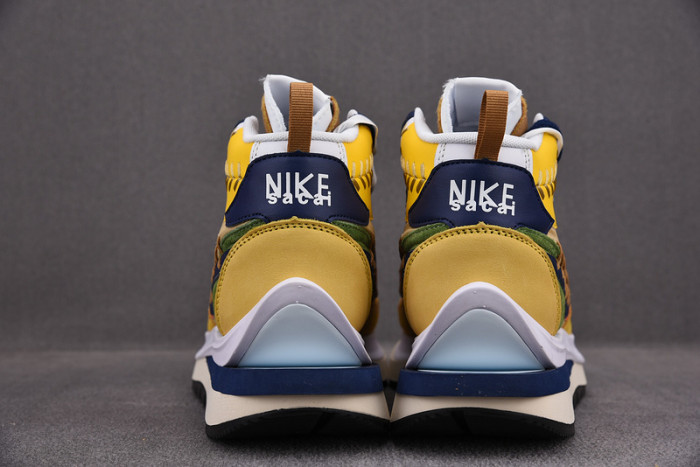 Nike Vaporwaffle sacai Jean Paul Gaultier Sesame DH9186-200