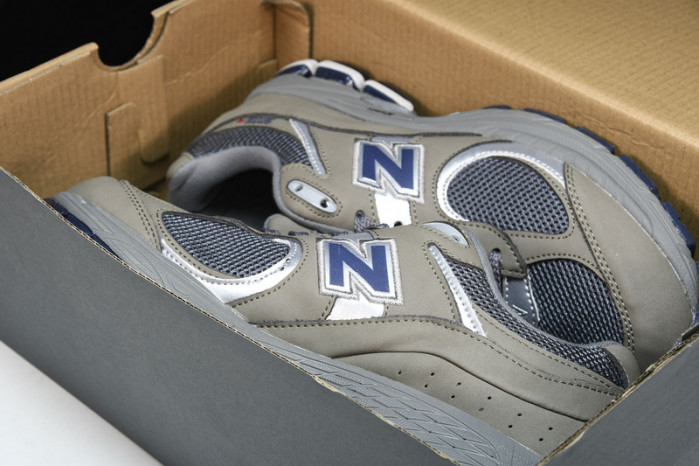 New Balance WL2002RA