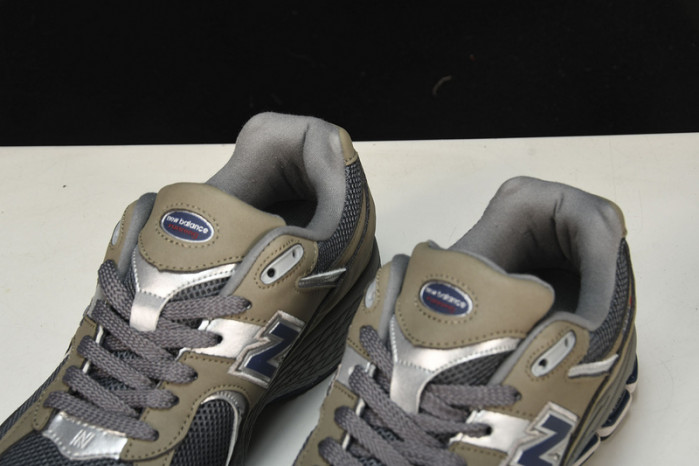 New Balance WL2002RA