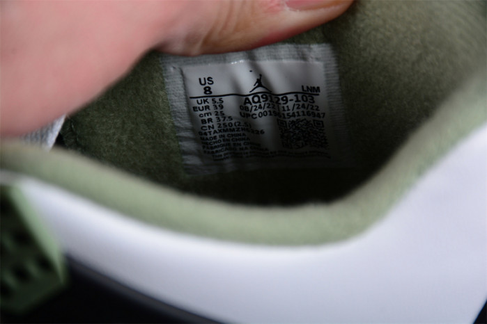 Air Jordan 4 WMNS Seafoam AQ9129-103