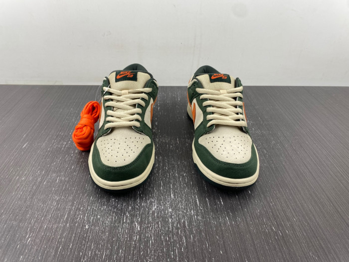 Nike SB Dunk Low Eire - 304292-185