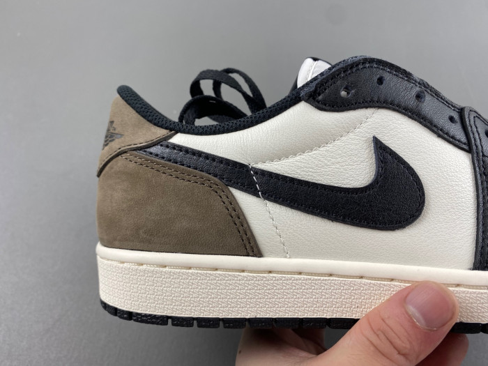 Air Jordan 1 Low OG “Mocha” CZ0790-102