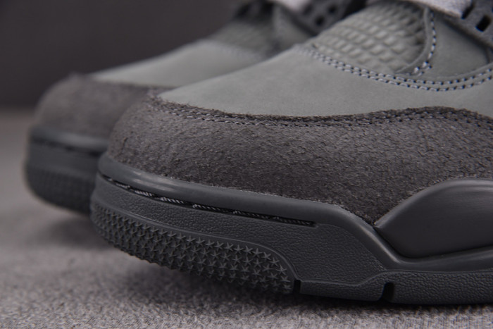 Air Jordan 4 SE“Smoke Grey” FQ7928-001